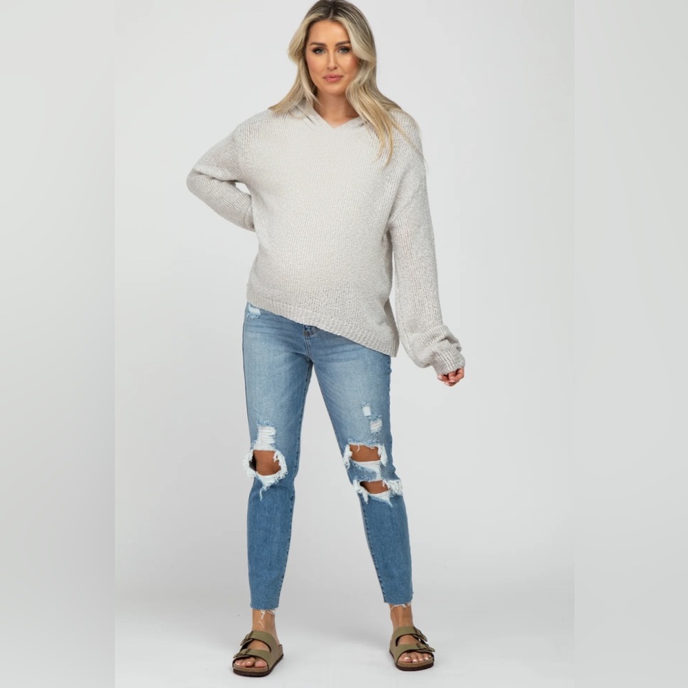 Pinkblush distressed cropped blue jeans